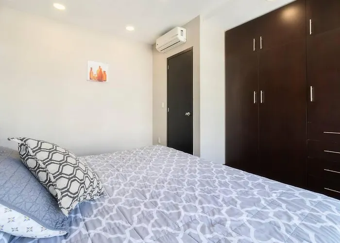 401 Location 3bdrm 2bath With Ac Rooftop Holiday home *